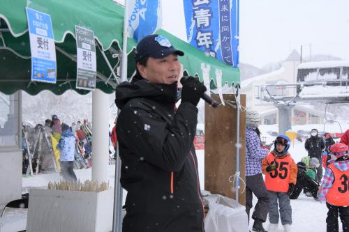自然観の成原支配人の写真
