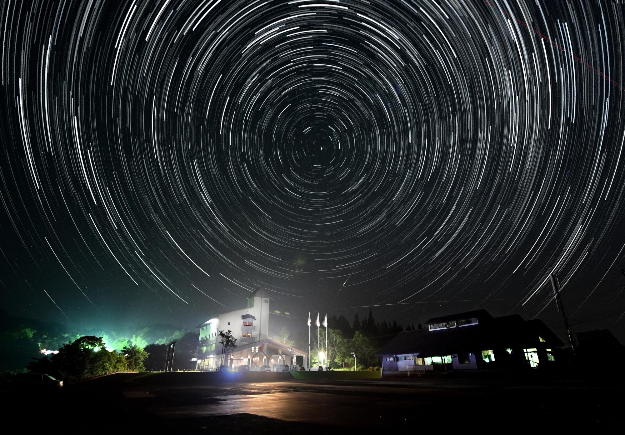 「満天の星を御覧」