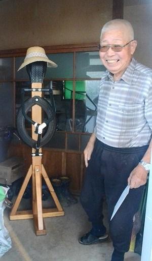 謎の道具と進さん
