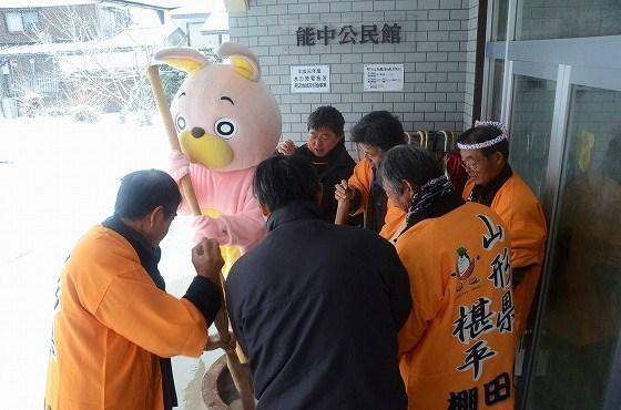 ウサヒ、餅つき