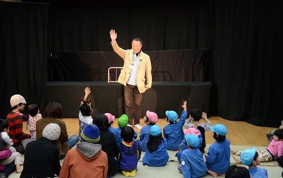 おはなし会ぶなの実、クリスマス会、子どもたち、松田課長