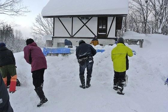 雪りんご、雪かけ