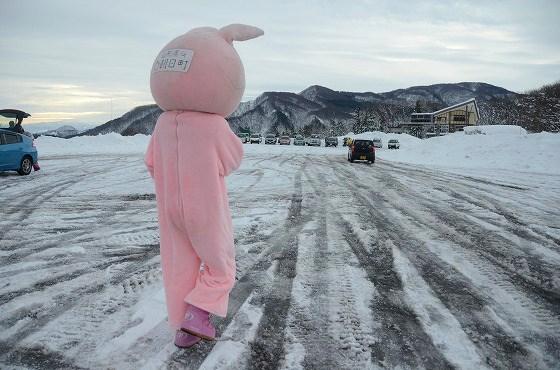 ウサヒ、駐車場