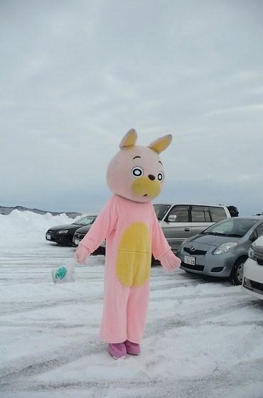ウサヒ、駐車場
