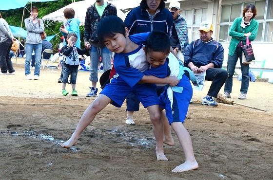 西五百川小学校 すもう大会