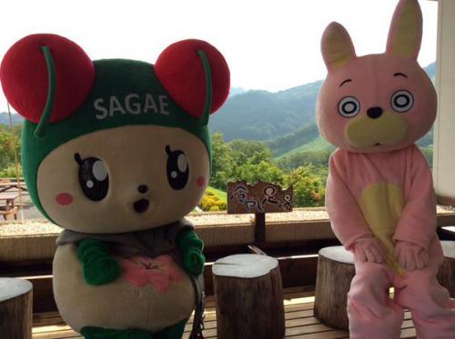 ウサヒとチェリンと冷やし足湯