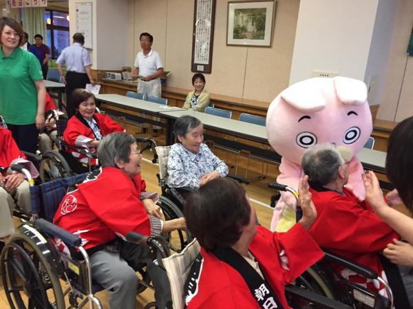 ふれあい荘、交流、ウサヒ