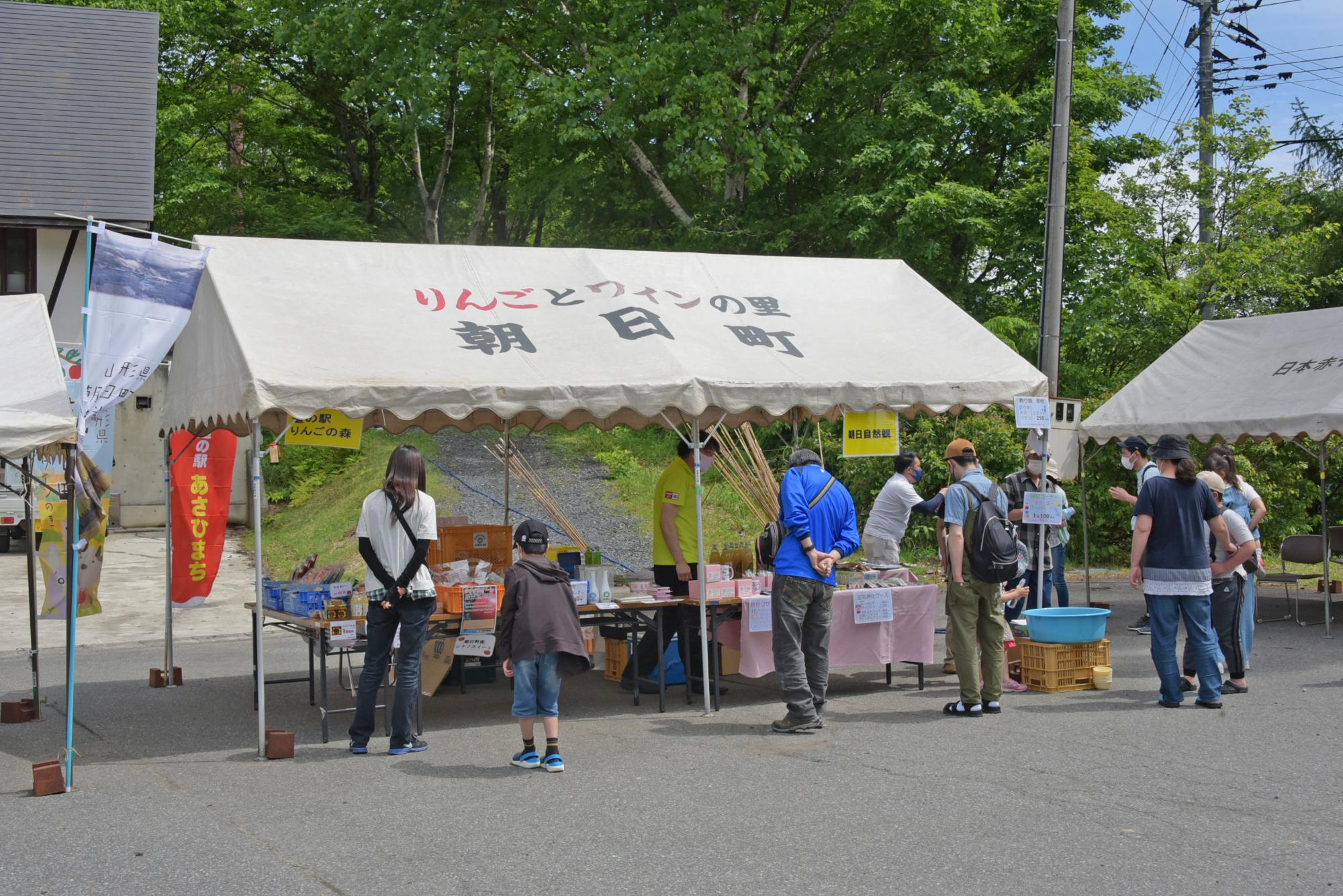 特産品販売の様子