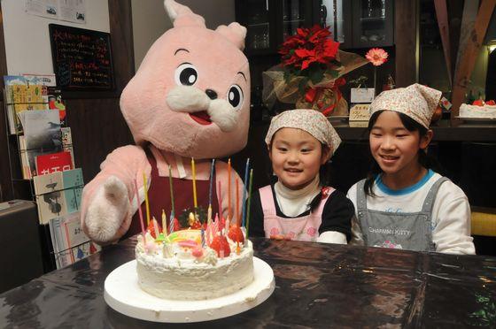出来上がったケーキの記念写真
