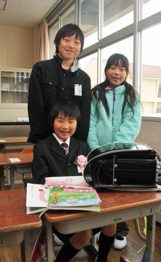 吉岡家の3兄弟の写真
