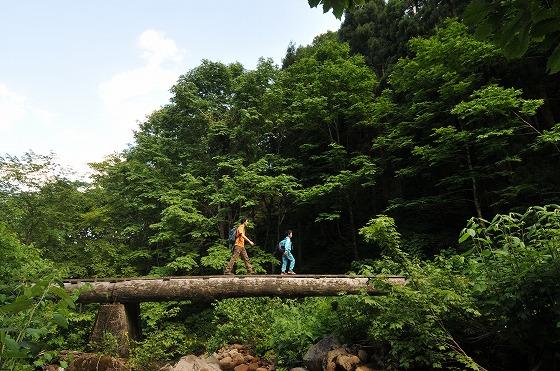 朝日山岳会による朝日連峰登山の様子の写真2