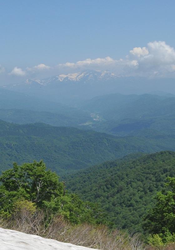 朝日山岳会による朝日連峰登山の様子の写真19