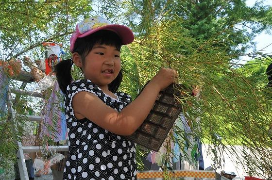 飾りつけの様子の写真6