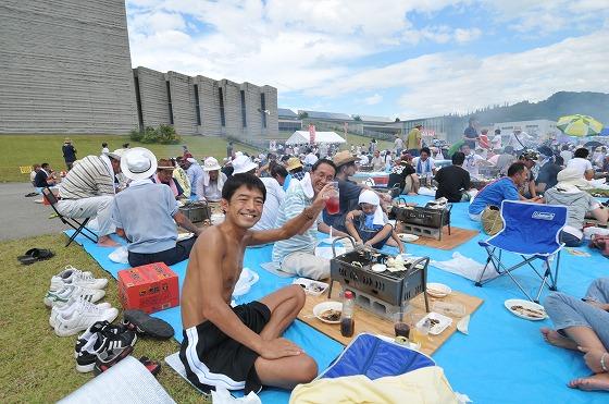 朝日町ワインまつりの様子の写真