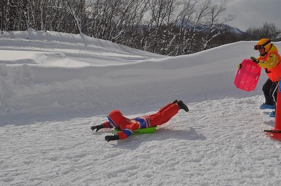 雪上ソリレースの写真4