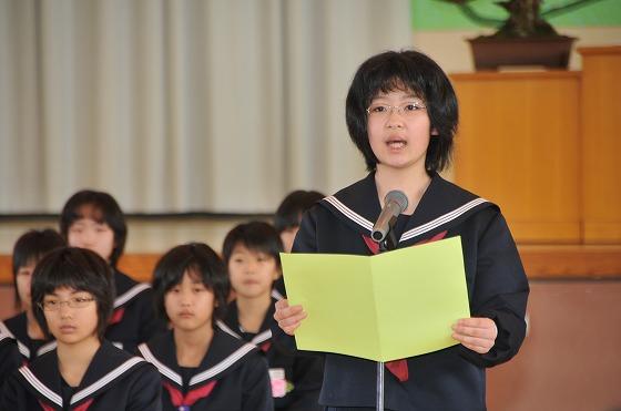 朝日中の入学式の様子の写真6