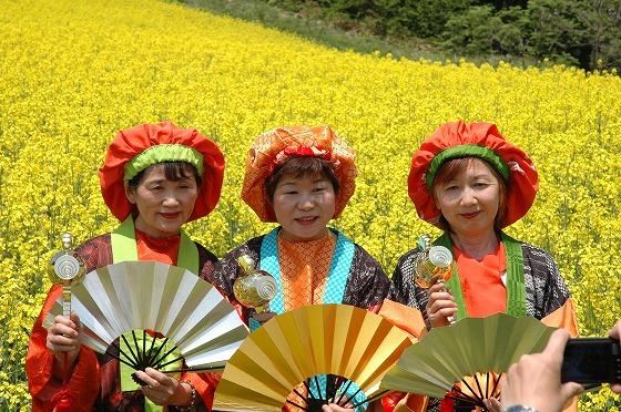「成の原一座」の方々の写真