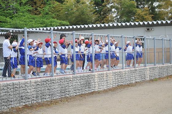 西五百川小の1年生から4年生の写真