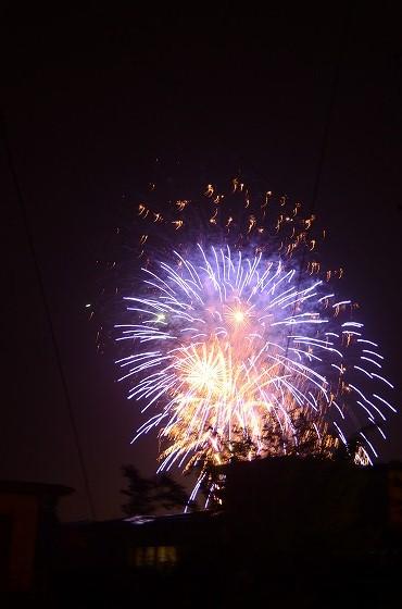 打ち上がった花火の写真