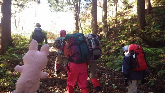 白滝口まで歩いている写真