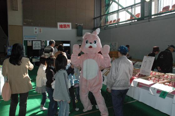 ももいろうさぎ登場!の写真