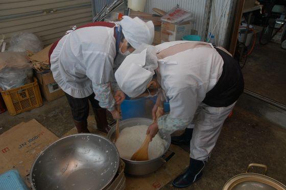 うるち米ともち米をあわせて炊いたものの写真