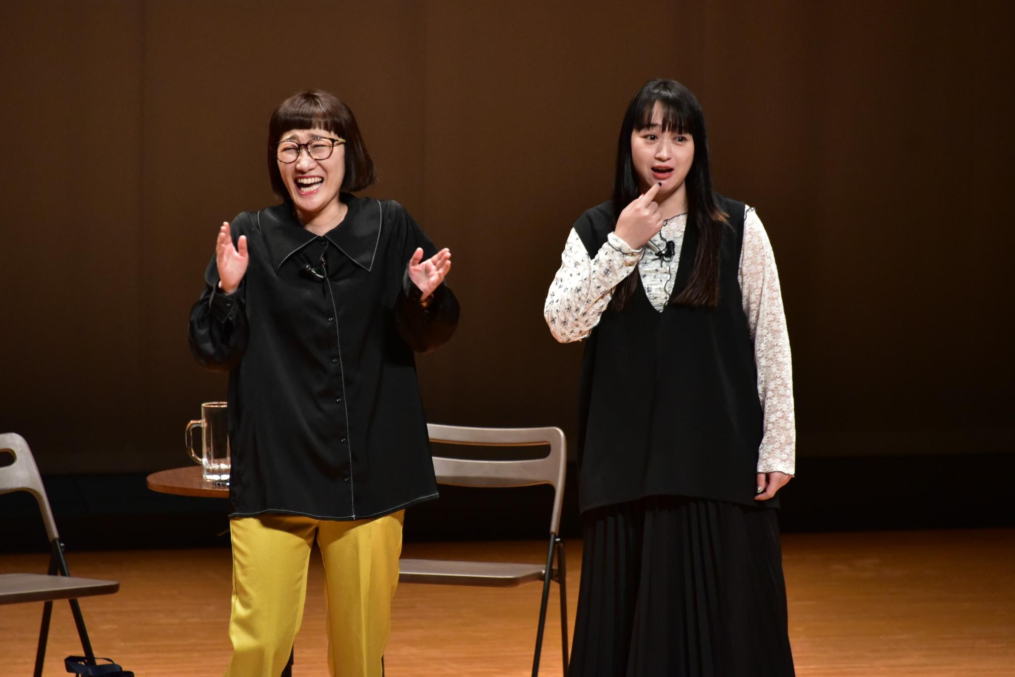 一番手はスパイクの漫才とコント