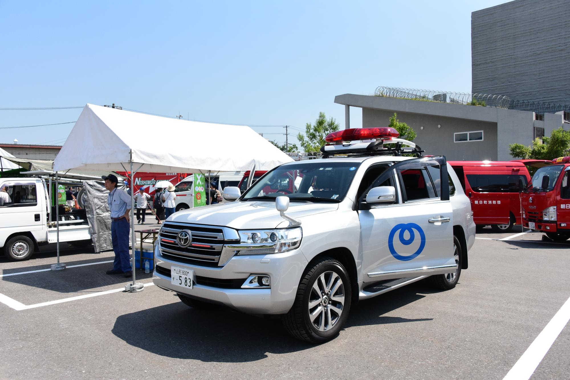 防災フェス14(車両展示-電力会社より)