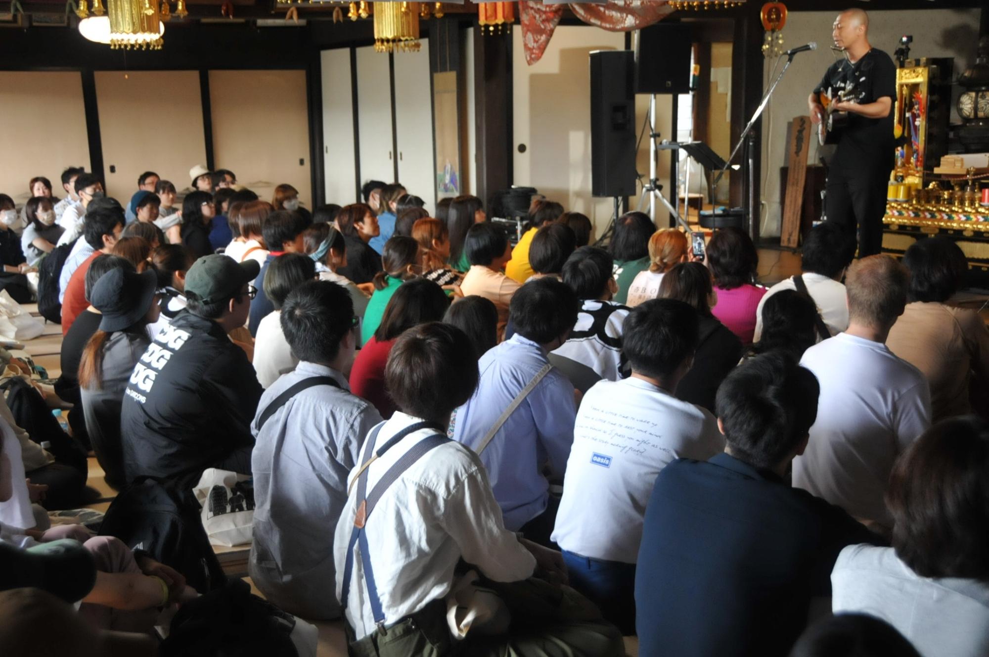 4年ぶりの寺フェス(本堂の様子)