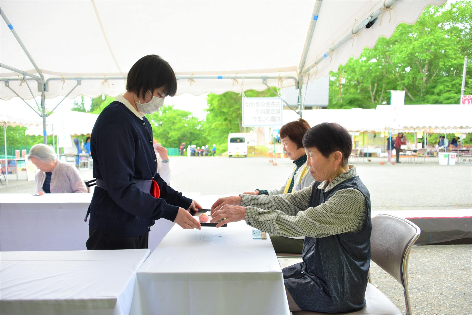 2日目の交代の会によるお茶会