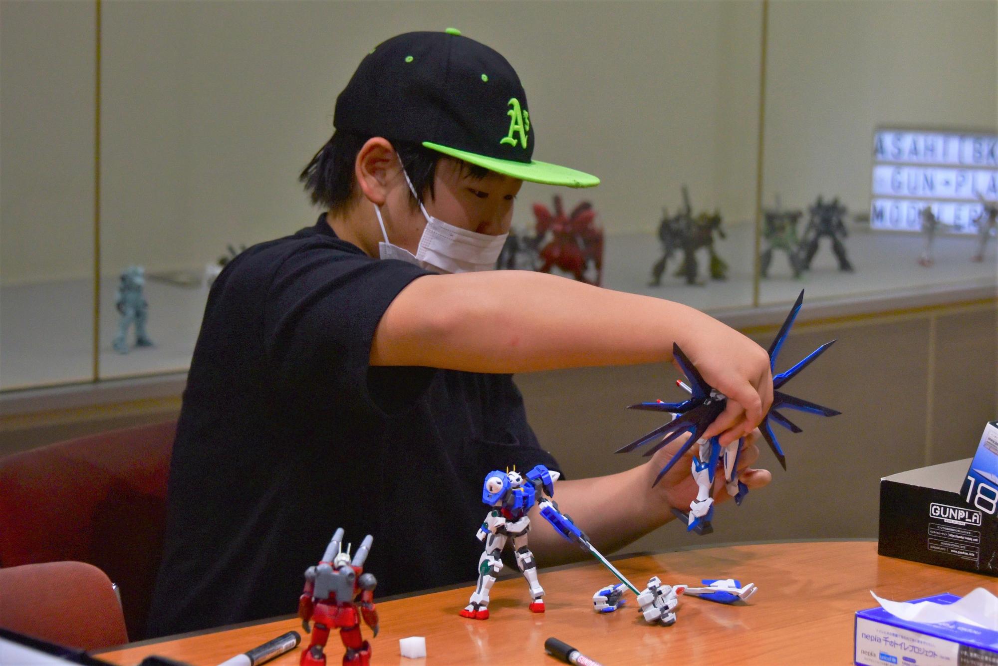 「ガンプラ」のペイント・加工体験