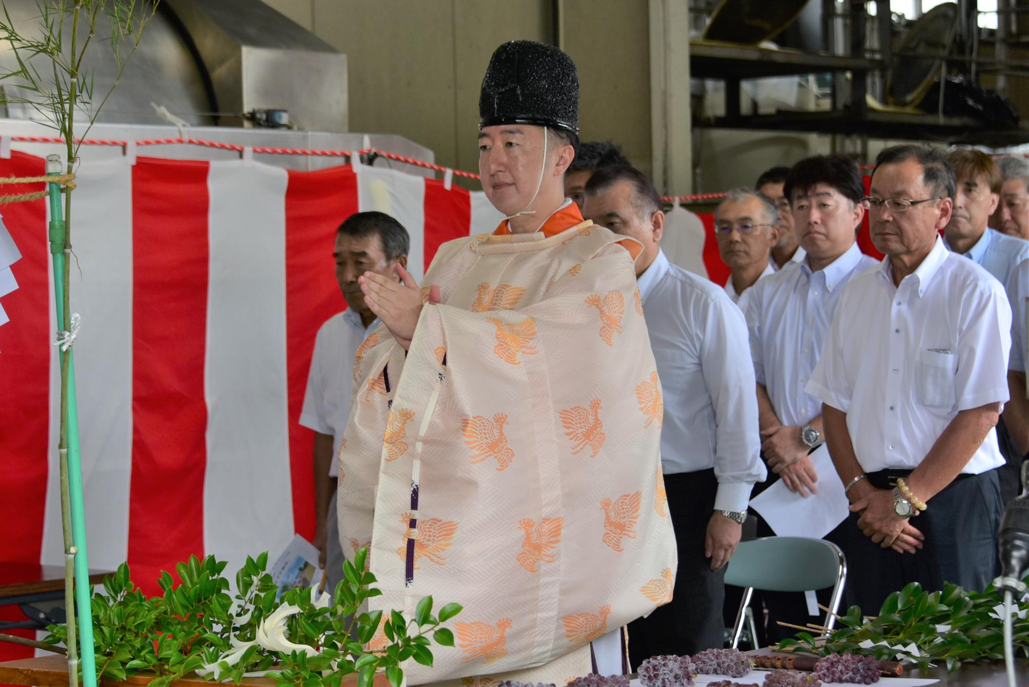 宮司は豊龍神社の豊嶋宮司が務めました