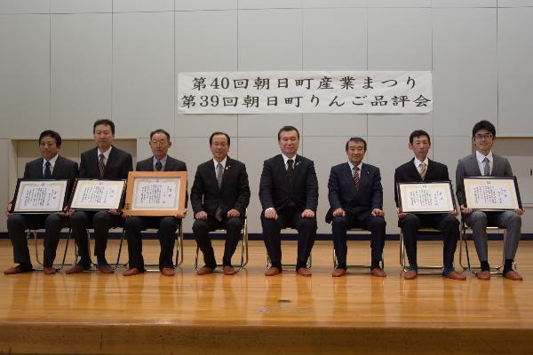 最優秀賞、優秀賞、金賞を受賞した皆さんの写真
