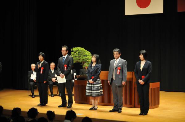 成人式会場内の様子の写真3