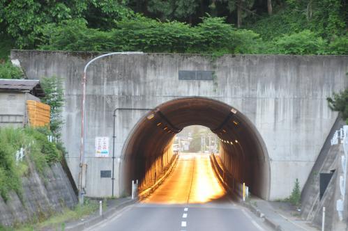 午後6時41分の太郎トンネルの写真
