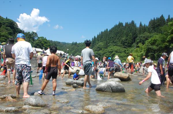 第32回朝日川渓流まつりの様子の写真1