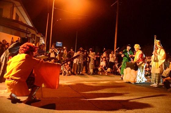 大谷風神祭で西遊記を演じている様子の写真