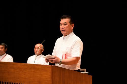 鈴木浩幸町長のあいさつの様子の写真