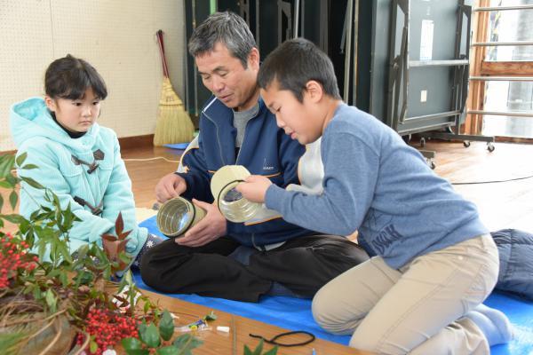 門松づくり教室の様子の写真6