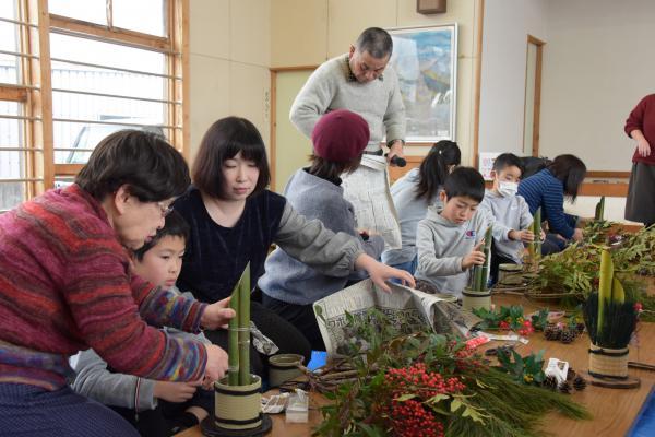 門松づくり教室の様子の写真8