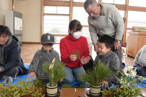 門松づくり教室の様子の写真12