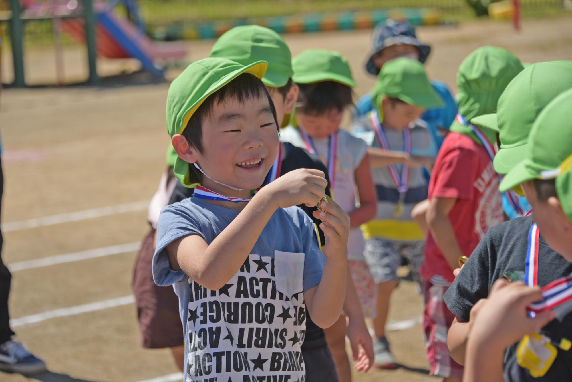 メダルをもらった子どもたち