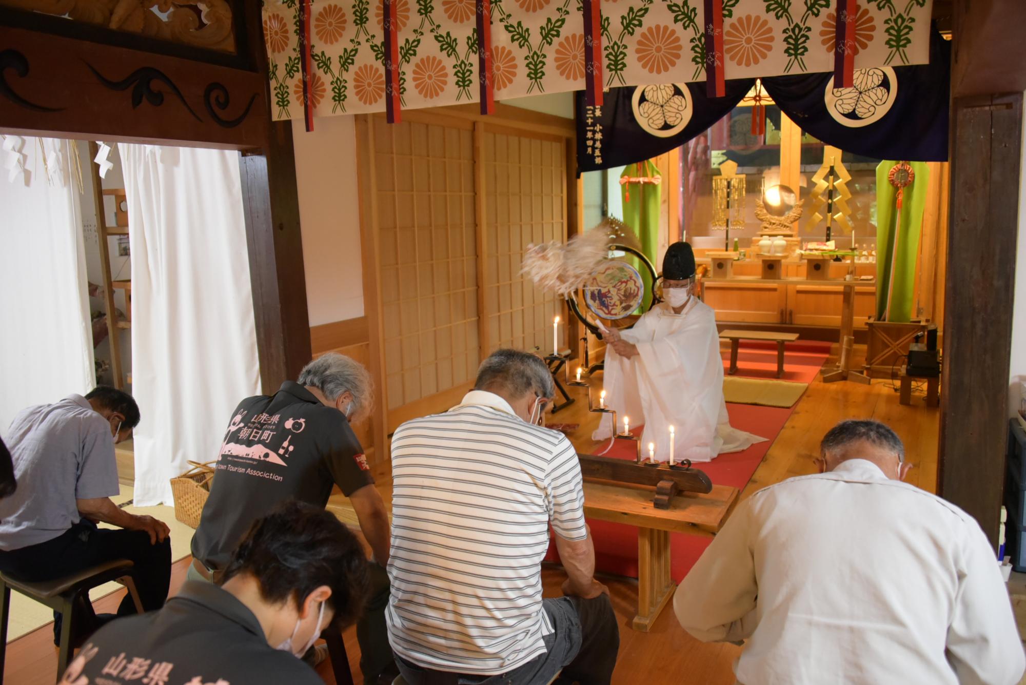 神事の様子