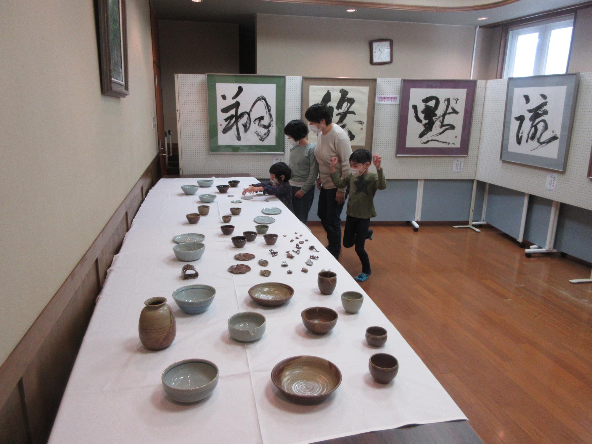 「私の作品展」として、陶芸作品等も展示
