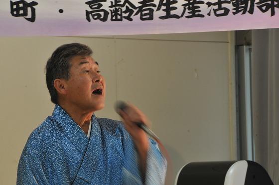 平成23年10月23日に行われた、「いもがわ温泉紅葉まつり」での芸能ショーの様子の写真