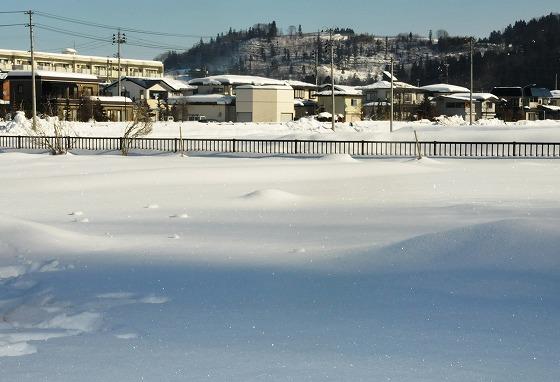 あさひ保育園の雪遊びの様子の写真4